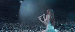 Madison Elle Beer Discord Server Banner