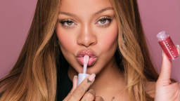 Rihanna - RIRI Guild Discord Server Banner