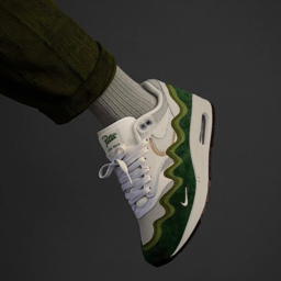 Sneaker Box Discord Server Logo